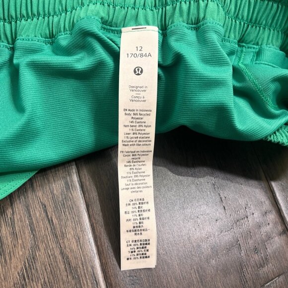 Lululemon NWT Hotty Hot High-Rise Lined Short 4" Kelly Green - Picture 7 of 9